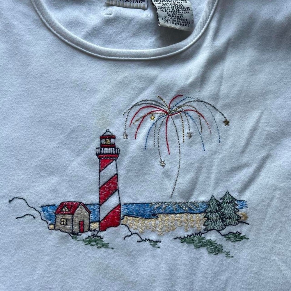 White Stag Womens Medium Arctic White Lighthouse Fireworks Embroidered T-Shirt
